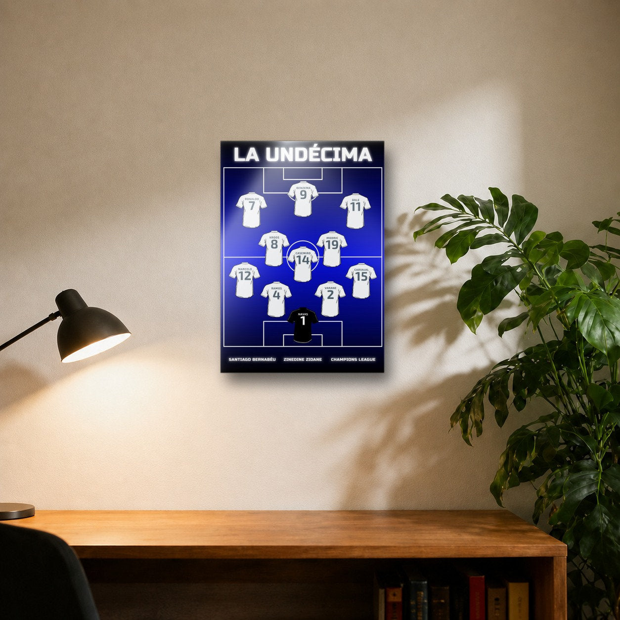 LA UNDÉCIMA 27 - Escritorio_y_planta,_anadir_sombra.jpg
