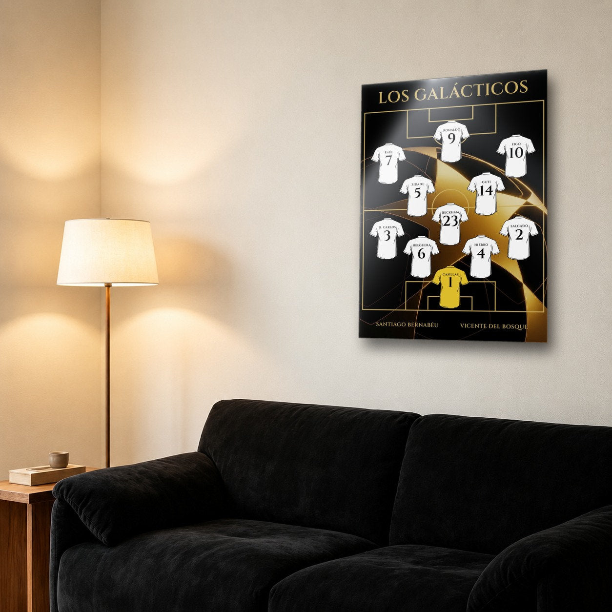 LOS GALÁCTICOS 36 - Encima_de_sofa_negro,_anadir_sombra.jpg