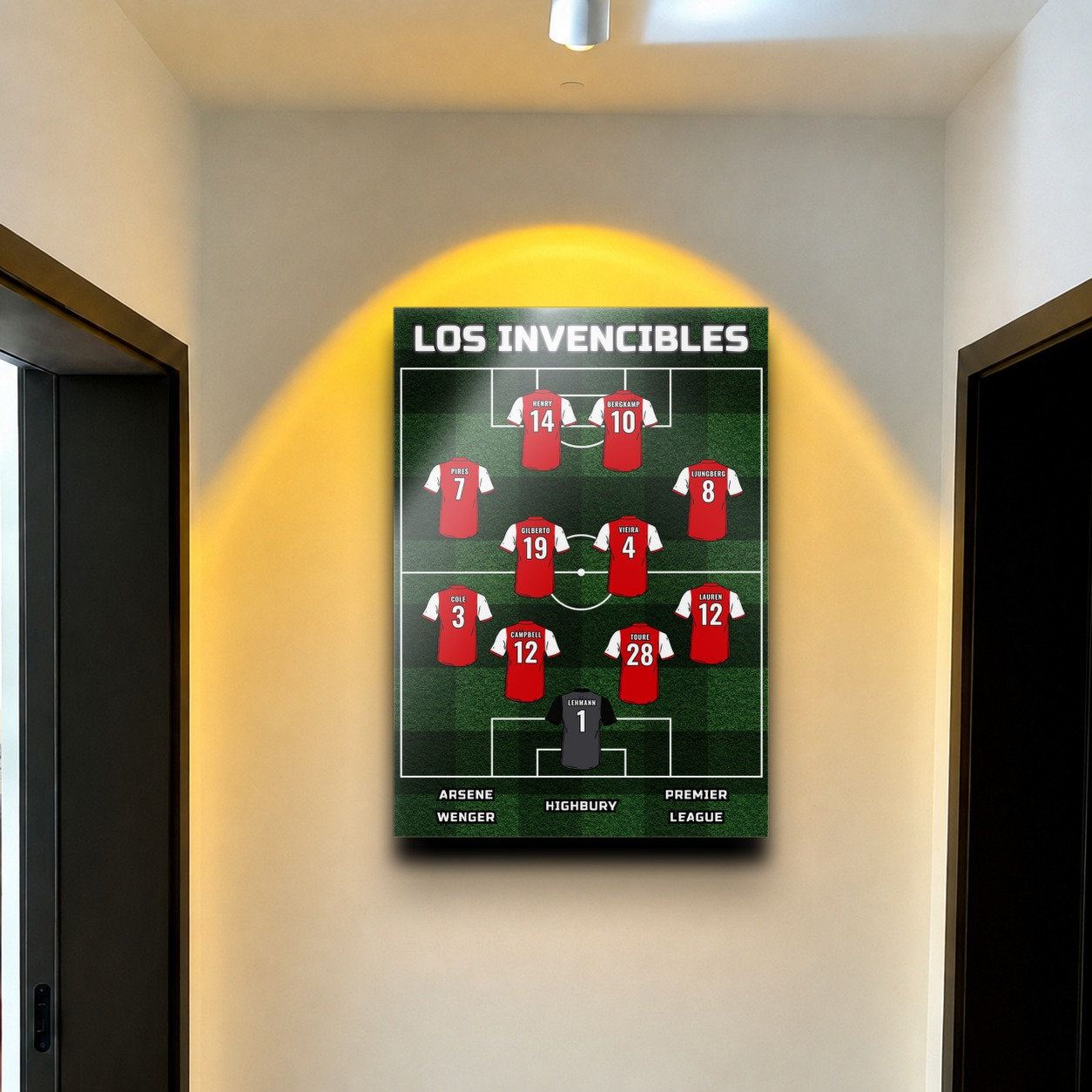 LOS INVENCIBLES 38 - pasillo_arco_foco.jpg